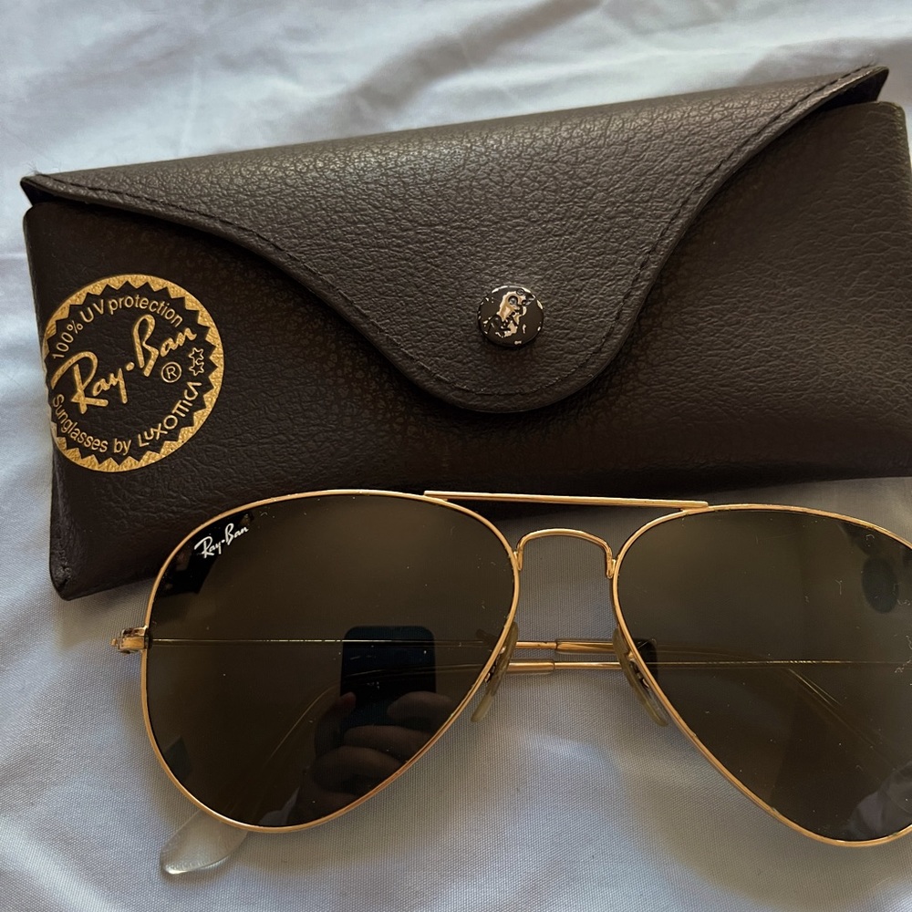 Ray-Ban Gold Aviator Sunglasses